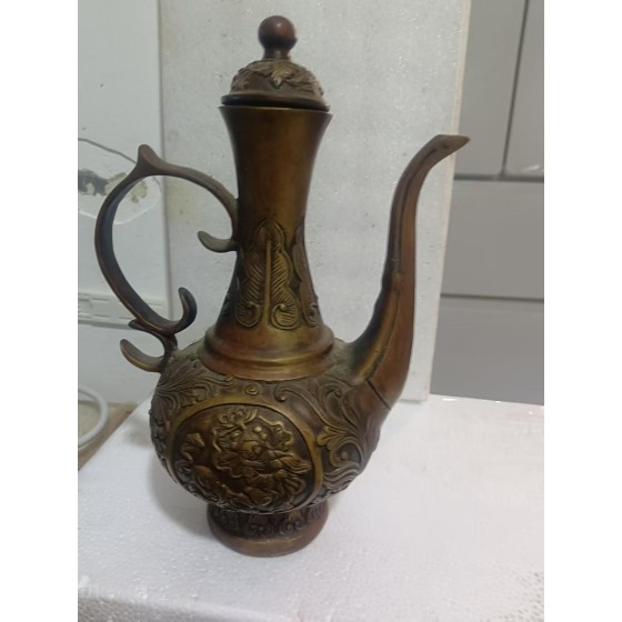 Xuande Gilt Bronze Wine Pot of Ming Dynasty