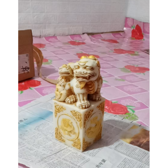 Gilt‑Traced Square Imperial Seal with Big‑Little Lion