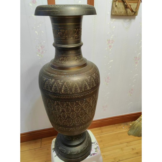 Hand-chiseled Vase