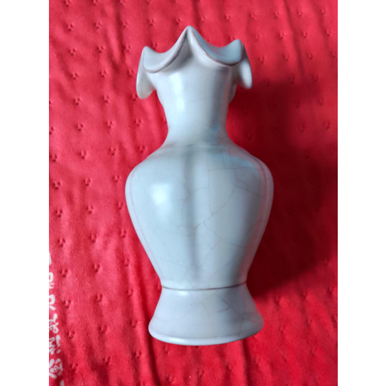 Song‑Dynasty Twisted‑Pattern Flambe‑Glaze Vase