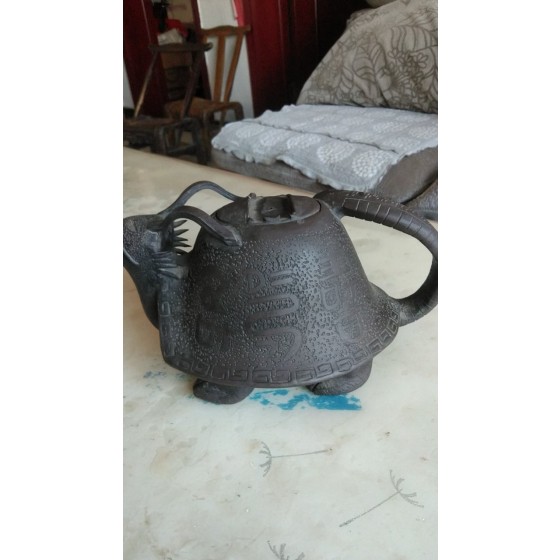 Turtle‑Shaped Zisha Teapot