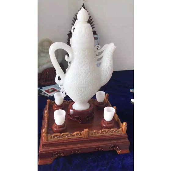 Tang Jiwen Hetian Jade Chain-Carved Wine Pot Set