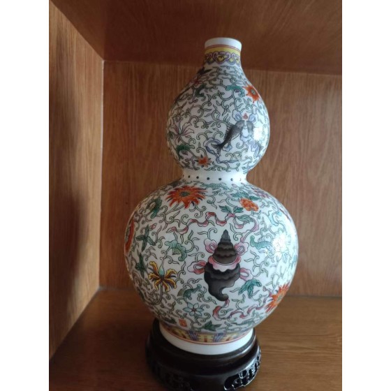 Famille Rose Gourd Vase with Eight Treasures