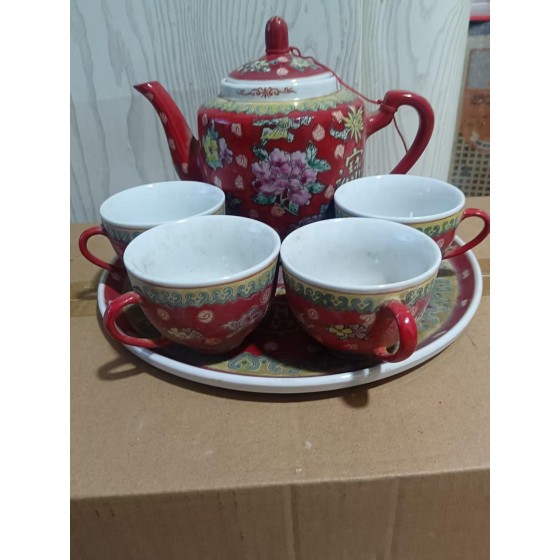 Six-piece Red Glaze Doucai Tea Set of Qianlong Period