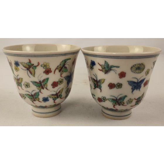 Pair of Doucai Cups with Flower and Butterfly Patterns