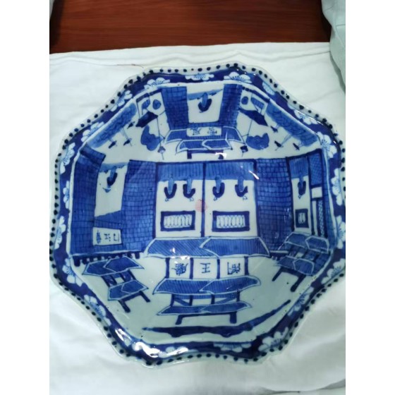 Qing Blue and White Pavilion Octagonal Bowl