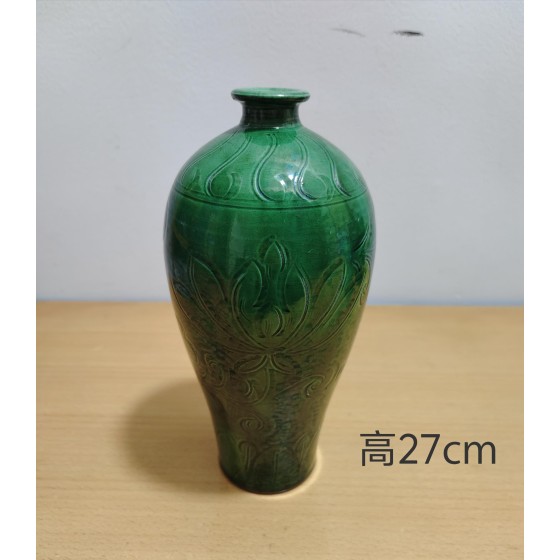 Green‑Glaze Plum Vase with Carved Lotus Patterns