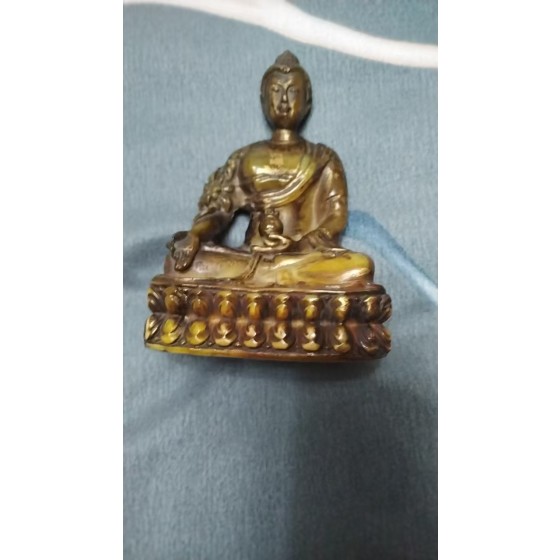 Statue of Medicine Buddha (Bhaisajyaguru)
