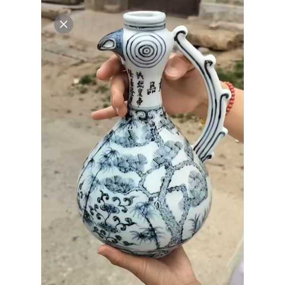 Blue and White Eaglet Spout Pot with Pine, Bamboo and Plum Patterns